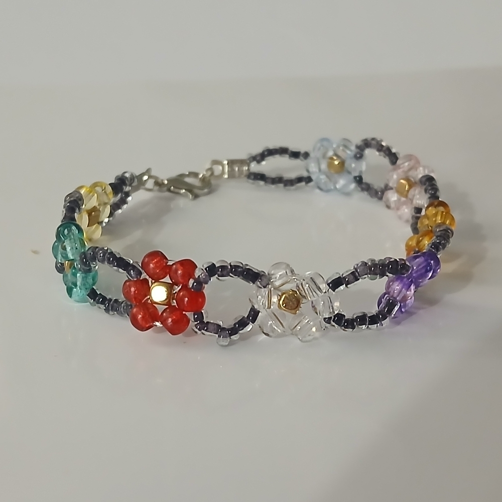 Floral Beaded Bracelet - Multicolor